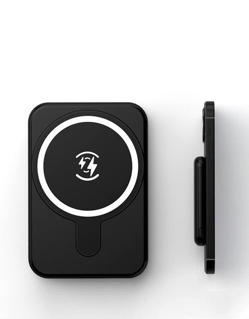 Load image into Gallery viewer, Mini Fast Charging Magnetic Wireless Power Bank 5000 MAh Portable
